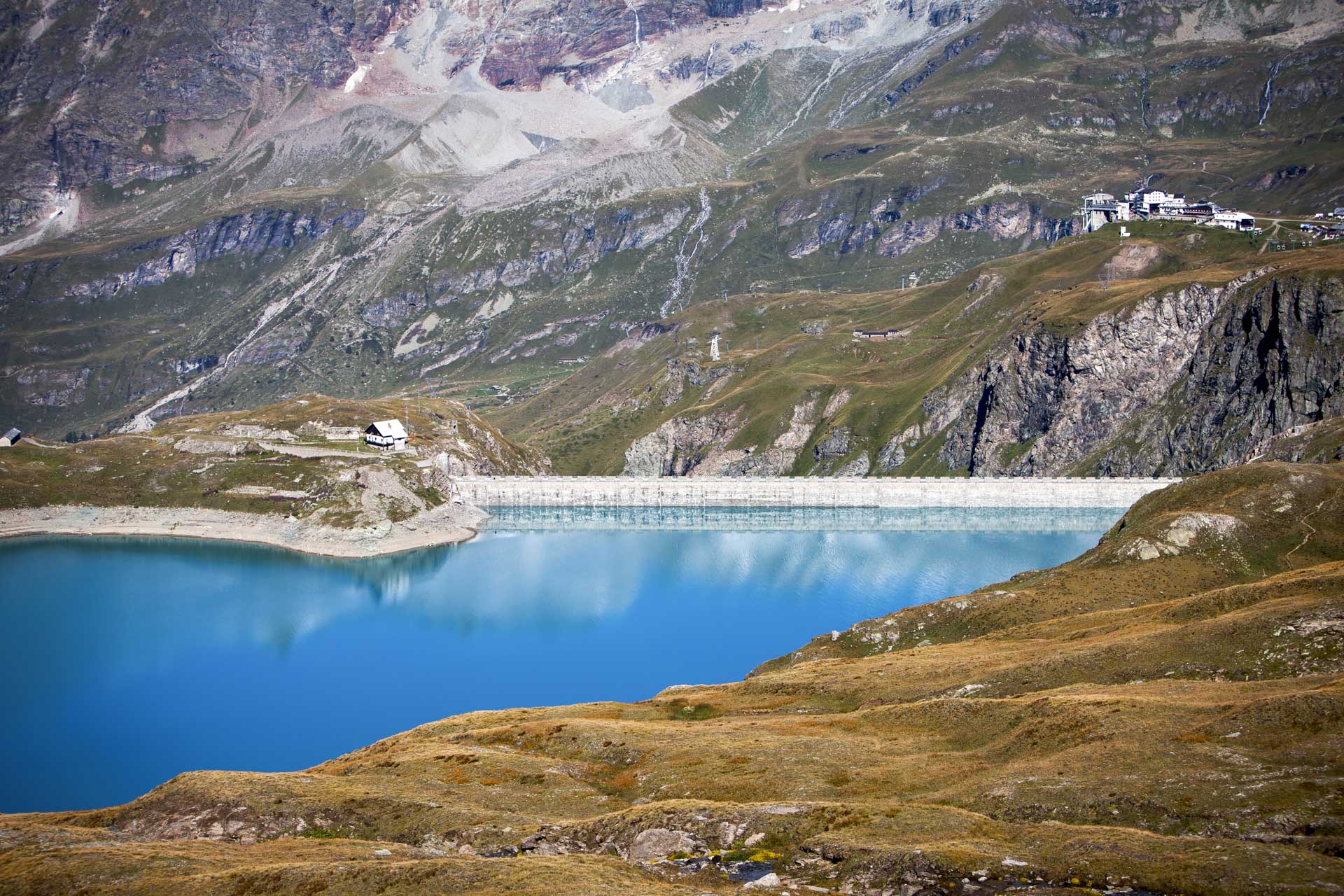 Diga del Goillet Impianto energia idroelettrica sostenibile Gruppo CVA